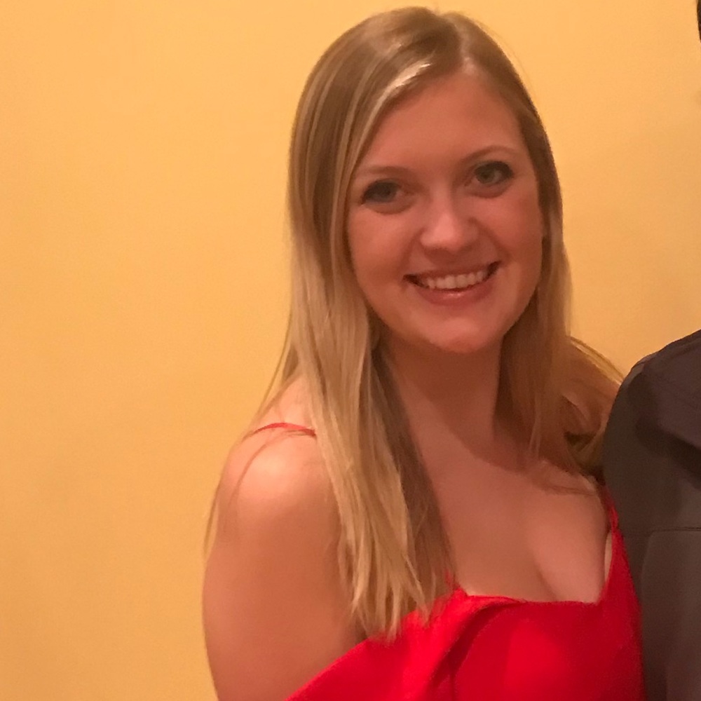 Meet your Posher, Tia